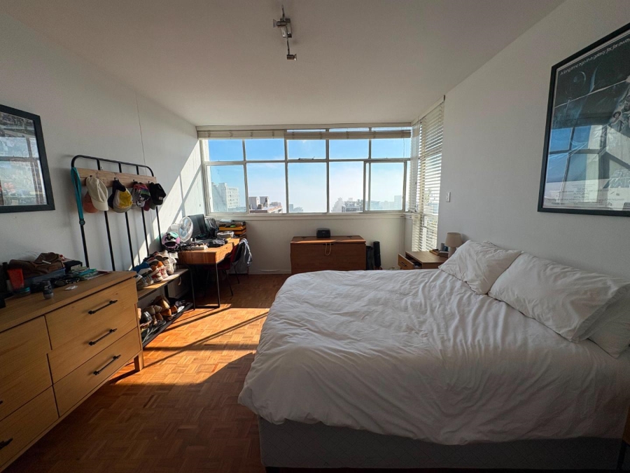 2 Bedroom Property for Sale in Sea Point Western Cape